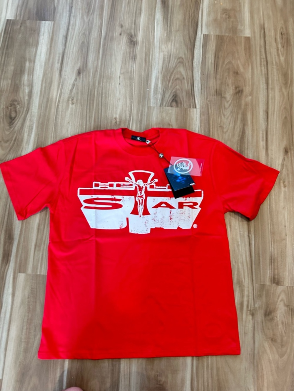 Star Logo Short Sleeve Tee in Red - Men’s Casual Shirt